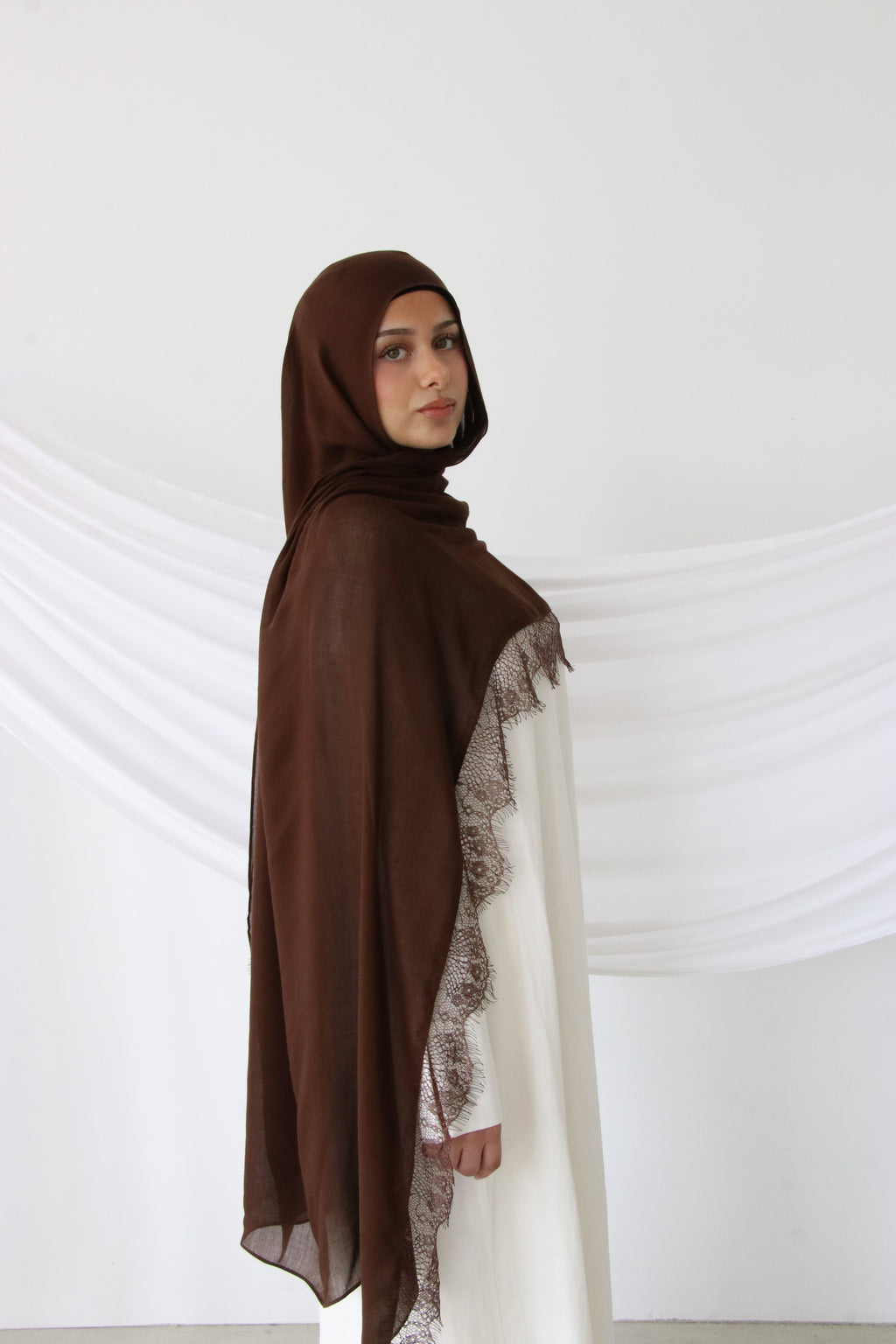 Chocolate Lace Standard